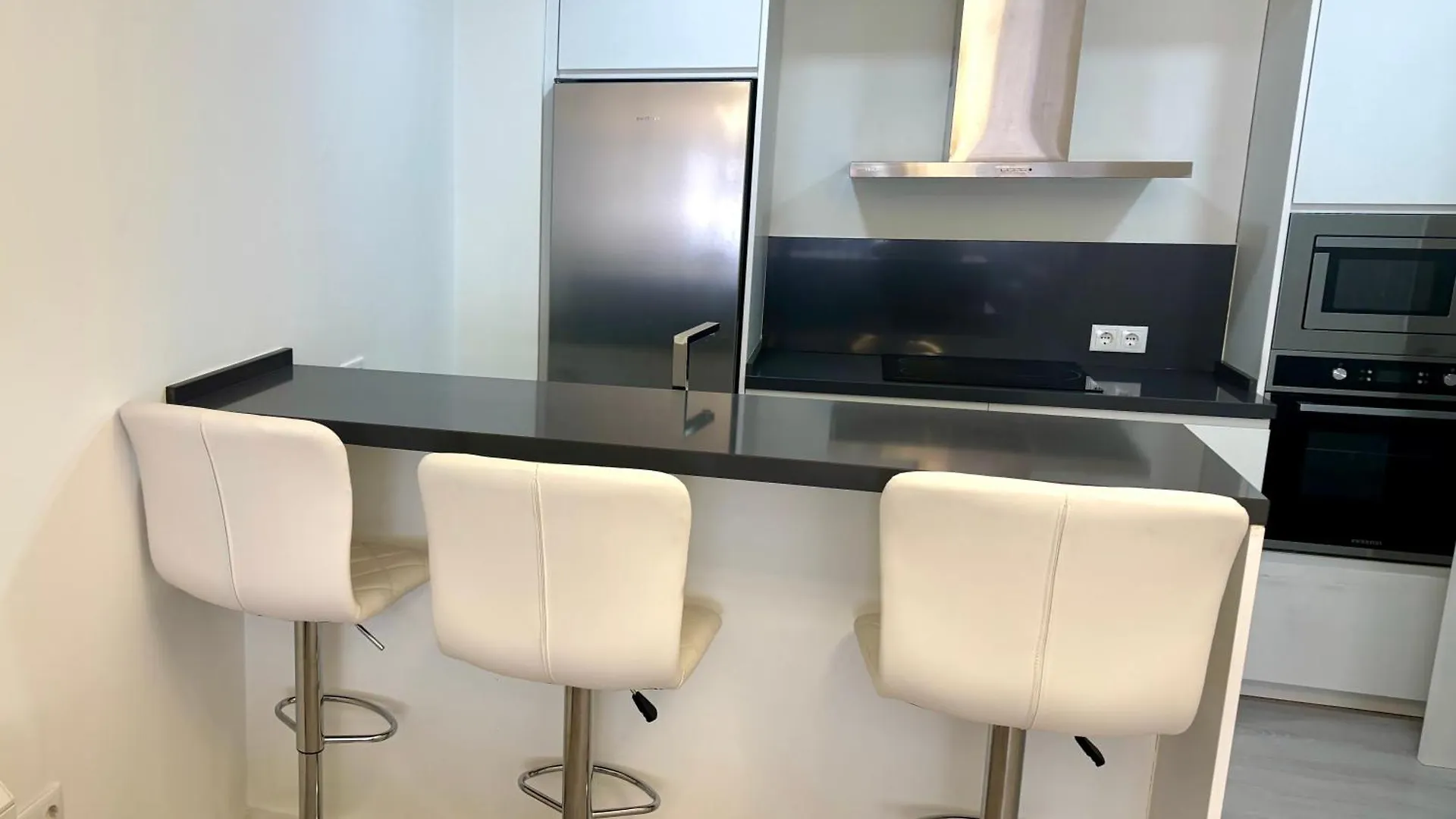 קורדובה Free Parking & Central & Near Train Station דירה