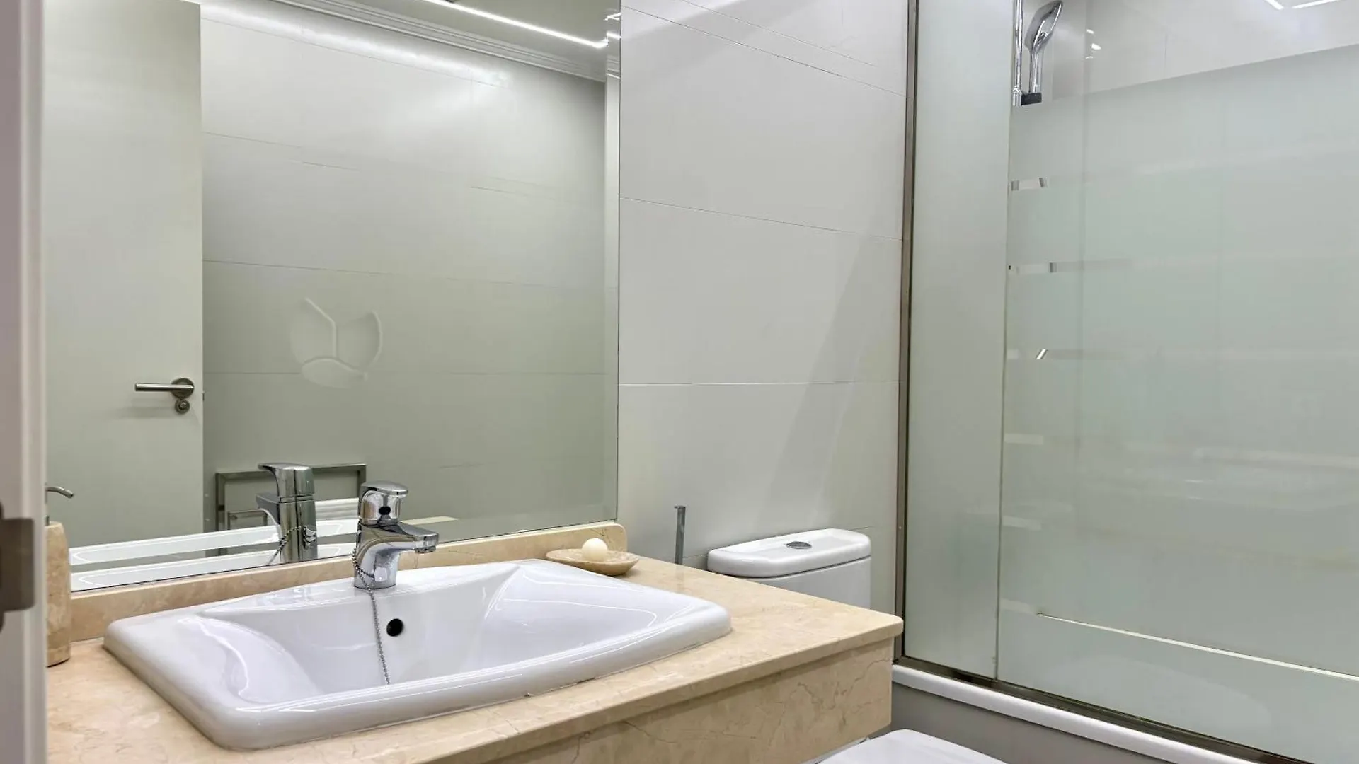 דירה קורדובה Free Parking & Central & Near Train Station