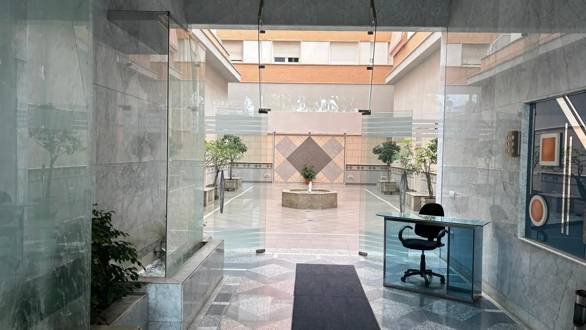 דירה קורדובה Free Parking & Central & Near Train Station